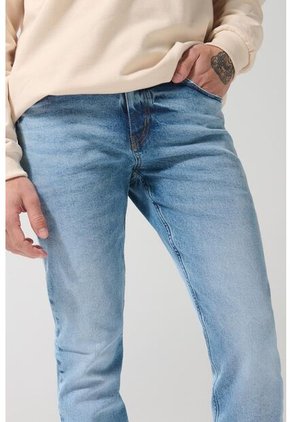 KOAJ PANTALON KOAJ JEAN SLIM 22821 2/25