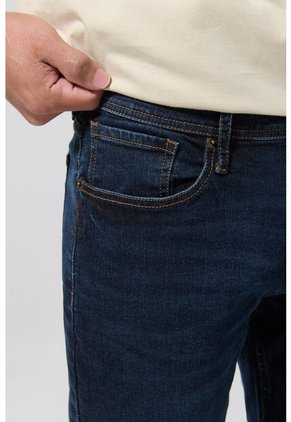 KOAJ PANTALON KOAJ JEAN SLIM 27293 3/25