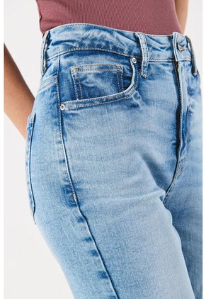 KOAJ PANTALON KOAJ JEAN MOM STA 17438 4/24