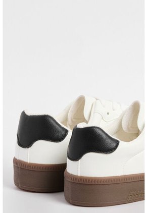 KOAJ ZAPATOS KOAJ CLASSIC 24141 4/25