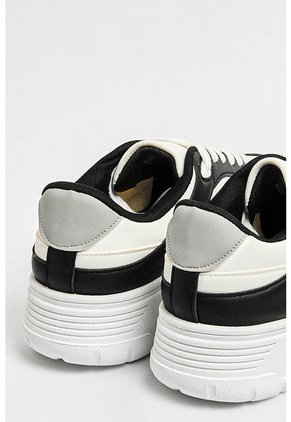 KOAJ ZAPATOS KOAJ SKT URBANO M 14891 2/25