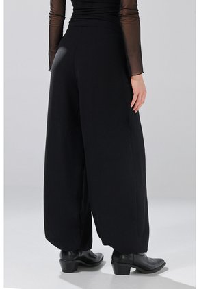 KOAJ PANTALON KOAJ BALLOON 33685 MODA 3/26