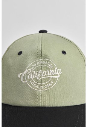 KOAJ CACHUCHA KOAJ BEICONM 4977 1/24