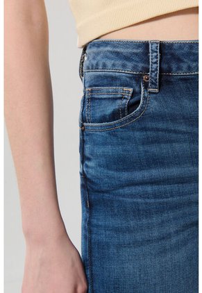 KOAJ PANTALON KOAJ JEAN PUSH UP 28381 4/25