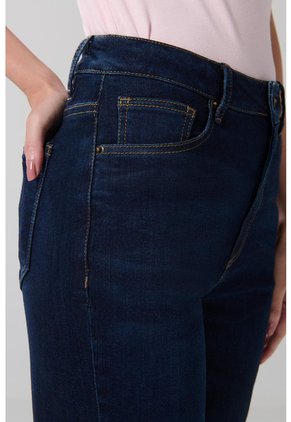 KOAJ PANTALON KOAJ JEAN MOM STA 20319 1/25