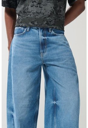 KOAJ PANTALON KOAJ JEAN BARREL 23322 M 2/25