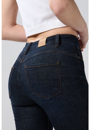 KOAJ PANTALON KOAJ JEAN PUSH UP 27737 3/25