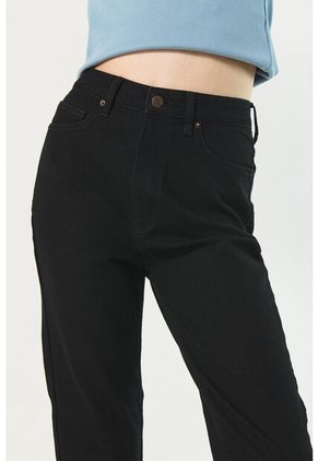KOAJ PANTALON KOAJ JEAN MOM STA 10963 3/24