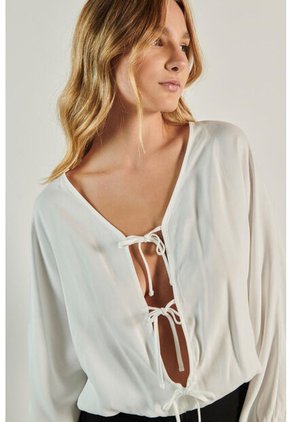 BLUSA KOAJ ESCOTE V CORDON 5938 1/24