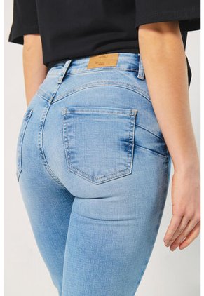 KOAJ PANTALON KOAJ PUSH UP FB 11427 3/24