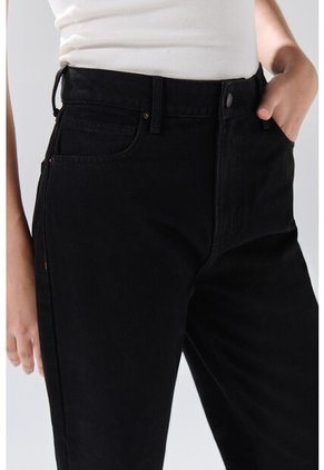 KOAJ PANTALON KOAJ JEAN 90S 32259 2/26