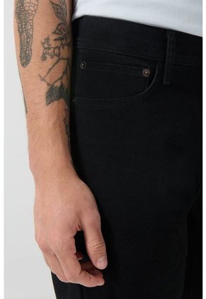 PANTALON KOAJ JEAN 90s 22726 2/25