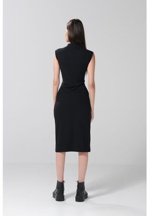 VESTIDO KOAJ MARTI 17589 4/24