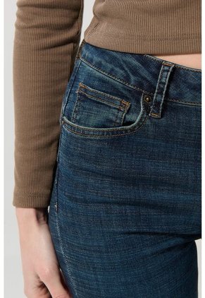 KOAJ PANTALON KOAJ JEAN PUSH UP 26535 3/25