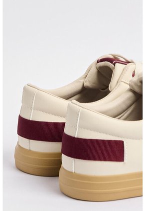 KOAJ ZAPATOS KOAJ URBANO M 8352 3/24