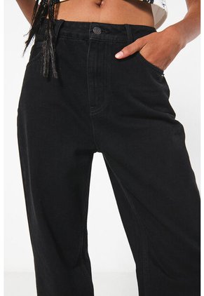 KOAJ PANTALON KOAJ JEAN 90S 14399 4/24