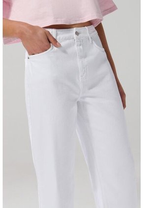 KOAJ PANTALON KOAJ JEAN 90S 28996 4/25