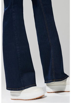 KOAJ PANTALÓN KOAJ JEAN FLARE 20498 M 1/25