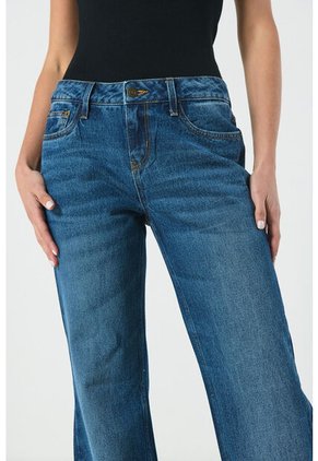 KOAJ PANTALÓN KOAJ FLARE 16435 M 4/24