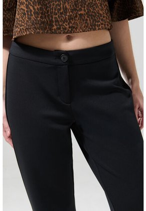 KOAJ PANTALON KOAJ FLARE MODA 26171 3/25