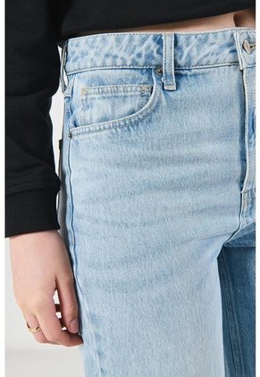 KOAJ PANTALON KOAJ JEAN 90S M 11131 M 3/24