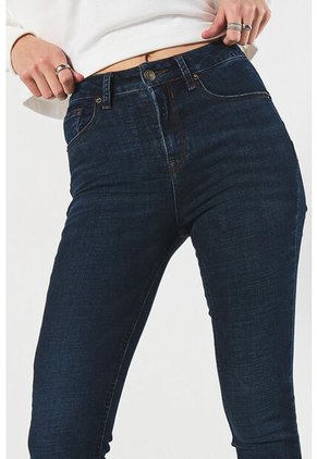 KOAJ PANTALON KOAJ PUSH UP FB 17434 4/24