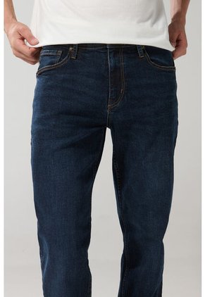 KOAJ PANTALON KOAJ JEAN SLIM 25827 3/25