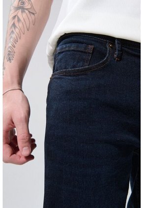 KOAJ PANTALON KOAJ JEAN SLIM 28099 3/25