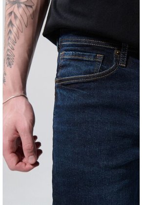 PANTALON KOAJ JEAN SLIM 28098 3/25