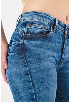 KOAJ PANTALON KOAJ PUSH UP FB 13971 4/24