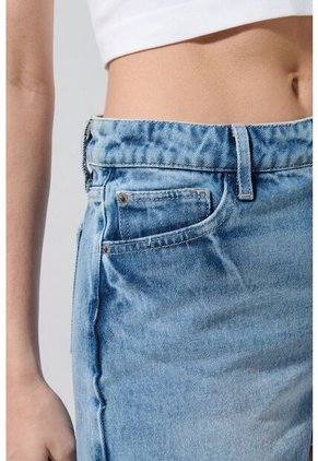 KOAJ SHORT KOAJ JEAN VINTAGE 28081 3/25