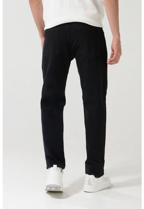KOAJ PANTALON KOAJ JEAN SLIM 26511 3/25