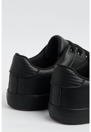 KOAJ ZAPATOS KOAJ URBANO M 9058 4/24