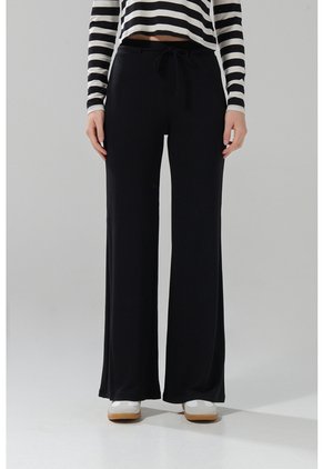 KOAJ PANTALON KOAJ FLARE MODA 28124 4/25