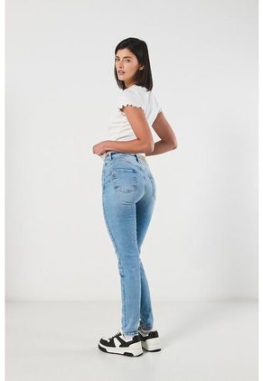 KOAJ PANTALON KOAJ PUSH UP FB 17699 4/24