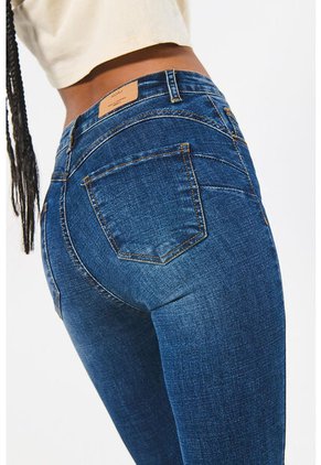 KOAJ PANTALON KOAJ PUSH UP FB 13980 4/24