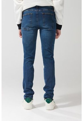 KOAJ PANTALON KOAJ JEAN SLIM 22822 2/25