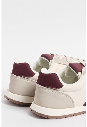 KOAJ ZAPATOS KOAJ RETRO RUNNER 24285 4/25