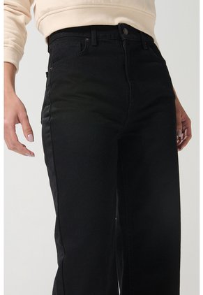 KOAJ PANTALON KOAJ JEAN 90S 23803 2/25