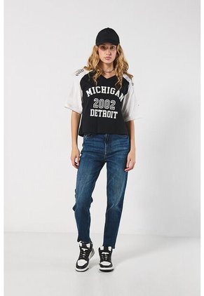 PANTALÓN KOAJ JEAN MOM STA 16393 4/24