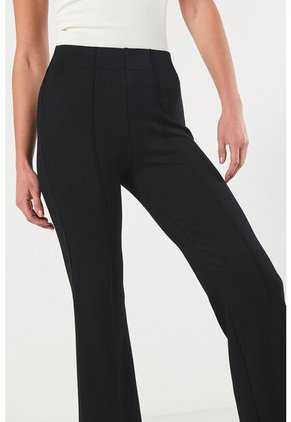 KOAJ PANTALON KOAJ FLARE MODA 18664 1/25