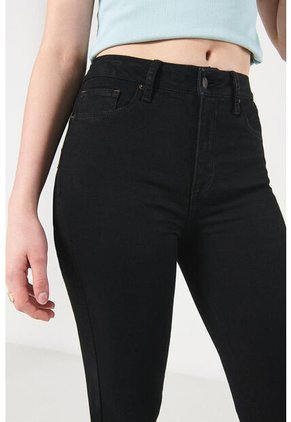 KOAJ PANTALON KOAJ PUSH UP FB 13985 4/24