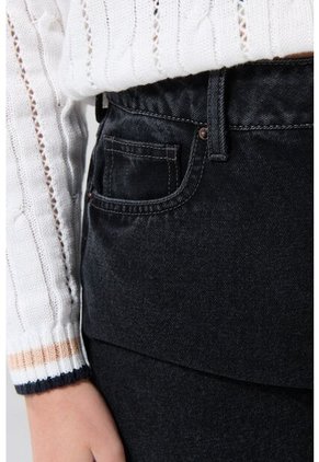 PANTALON KOAJ JEAN 90S 25041 3/25