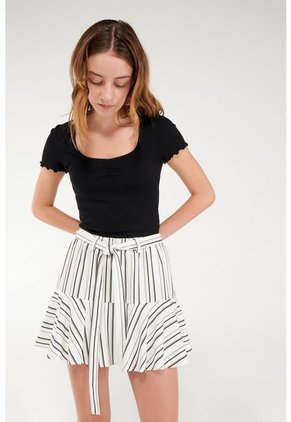 KOAJ-SHORT KOAJ ALIKA 3 TA 3/21