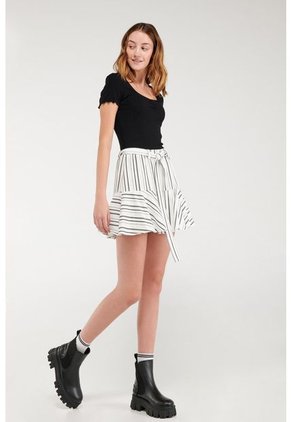 KOAJ-SHORT KOAJ ALIKA 3 TA 3/21