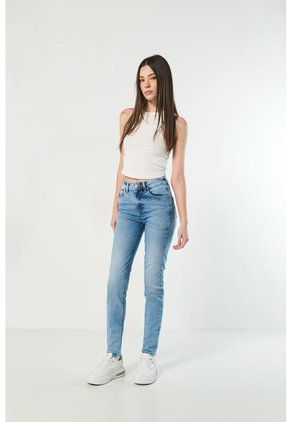 KOAJ PANTALON KOAJ PUSH UP FB 10361 3/24