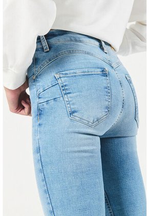 KOAJ PANTALON KOAJ PUSH UP FB 13011 3/24