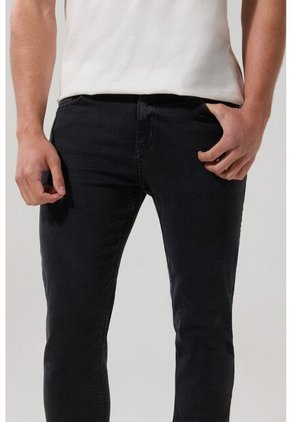 KOAJ PANTALON KOAJ JEAN SLIM 28117 4/25