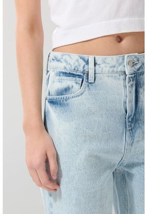 PANTALON KOAJ JEAN 90S 23487 2/25