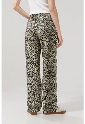 KOAJ PANTALON KOAJ 90S 28272 M 3/25